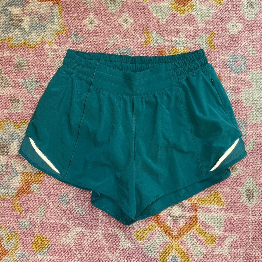 Lululemon Hotty Hot High-Rise Shorts